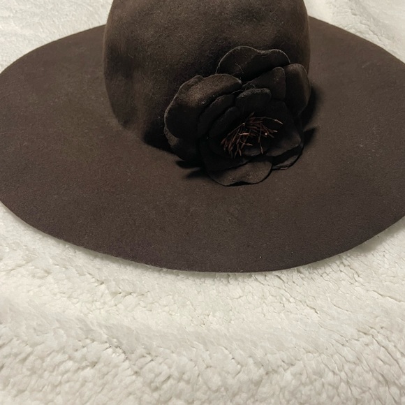 Floppy brown wool flower hat by H&M size M/L or Eur 58 - Picture 3 of 4